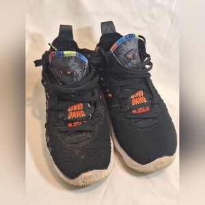 Nike Lebron " James Gang"Kids  Sneakers with Multicolor Highlights